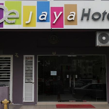 De Jaya Hotel Petaling Dzsaja Kültér fotó