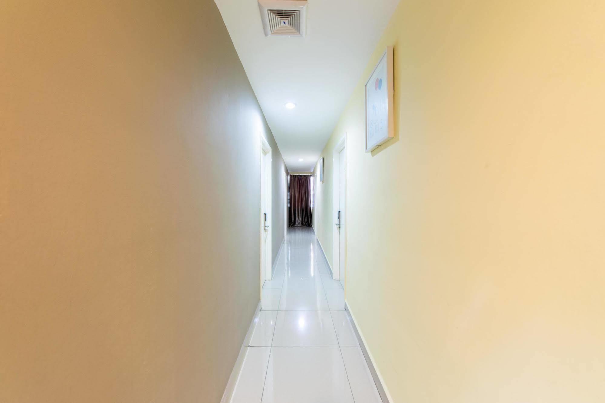 De Jaya Hotel Petaling Dzsaja Kültér fotó